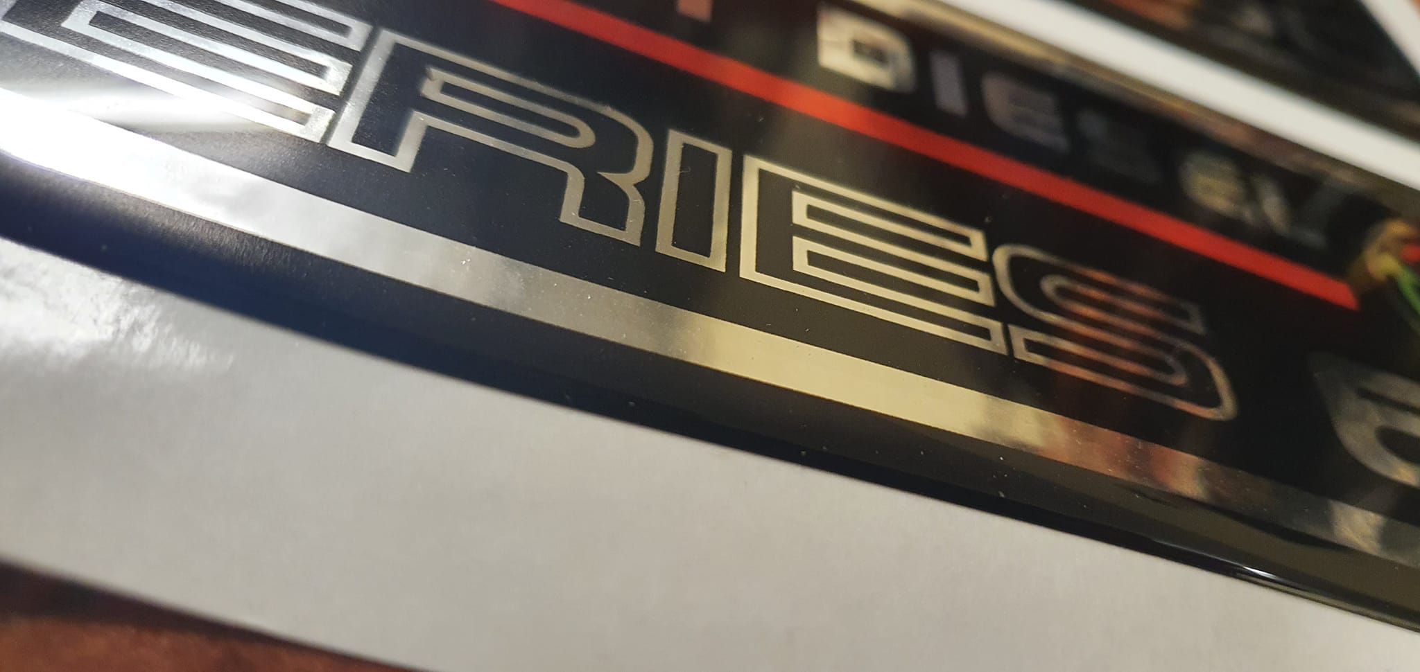 EPOXY DOMED DECALS DETROIT DIESEL 'Series 60'