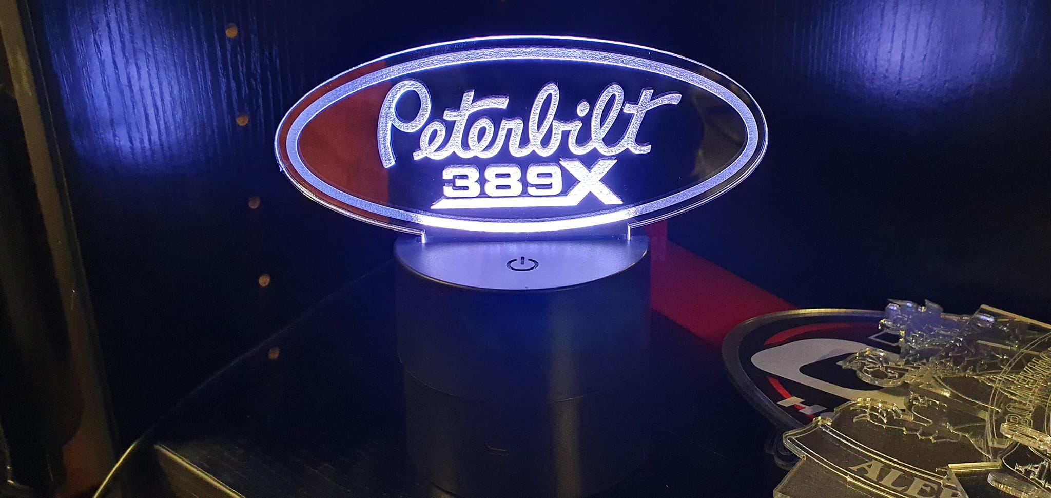 Edge lit acrylic light, Peterbilt X389 (Copy)