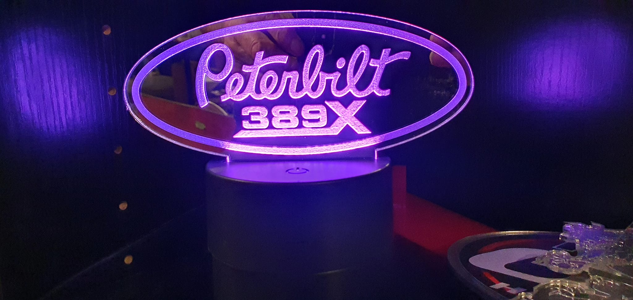 Edge lit acrylic light, Peterbilt X389 (Copy)