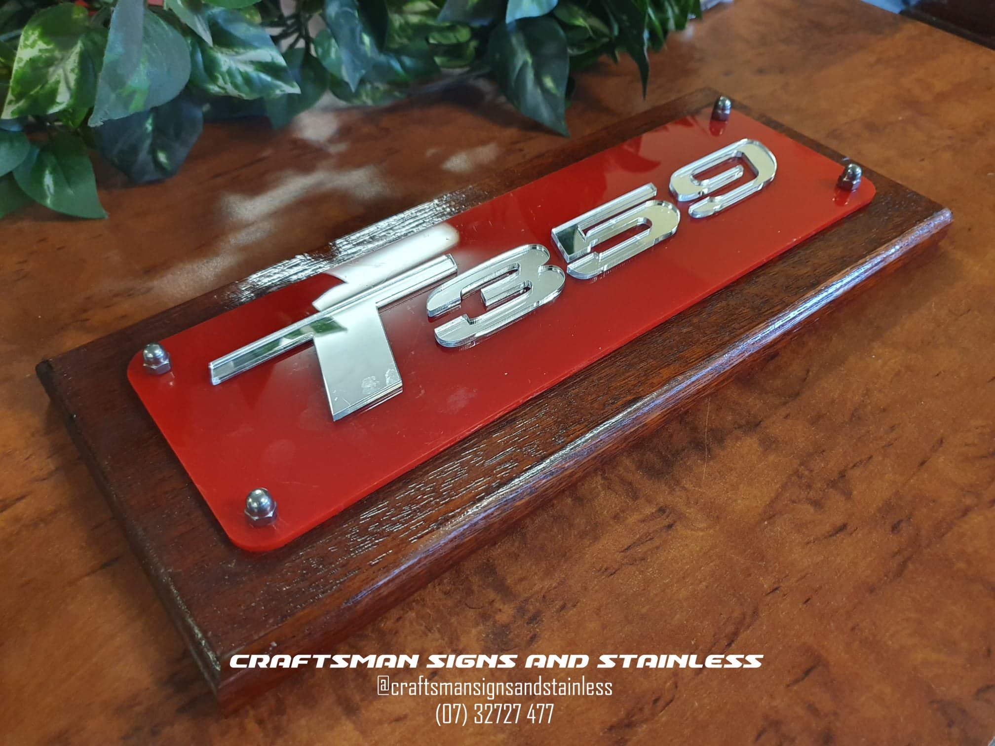 Wall plaque KENWORTH T359