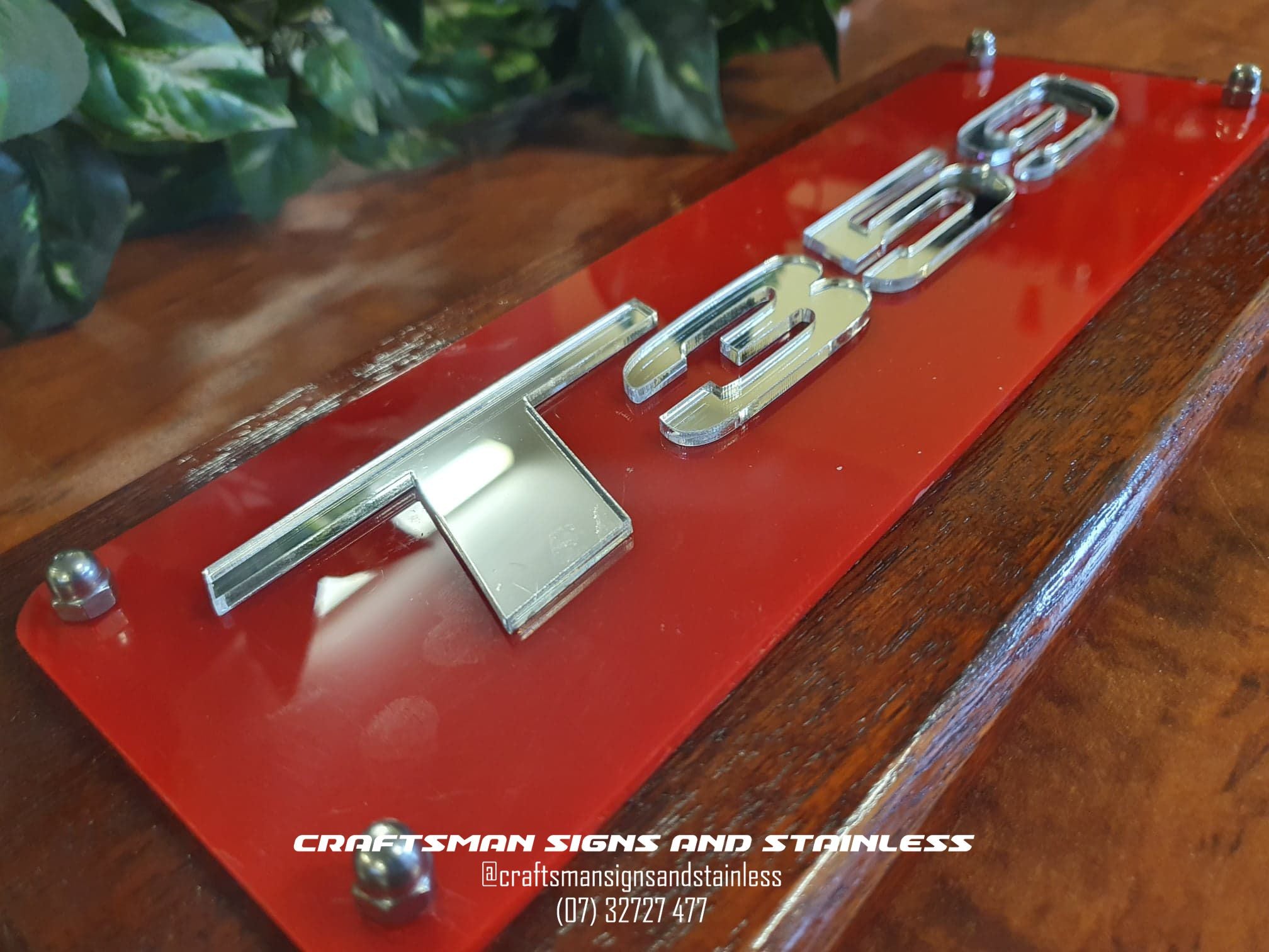 Wall plaque KENWORTH T359