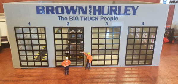 1:50 Scale Acrylic 4 Bay Showroom Diorama Brown & Hurley