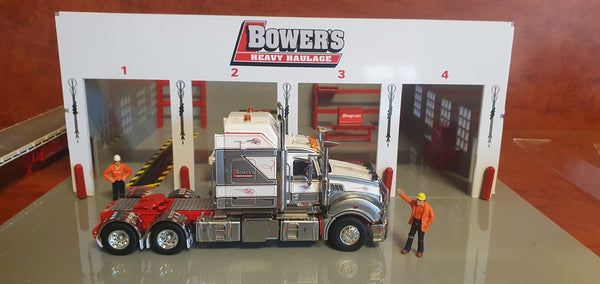 1:50 Scale Acrylic 4 Bay Workshop/Diorama BOWERS Heavy Haulage