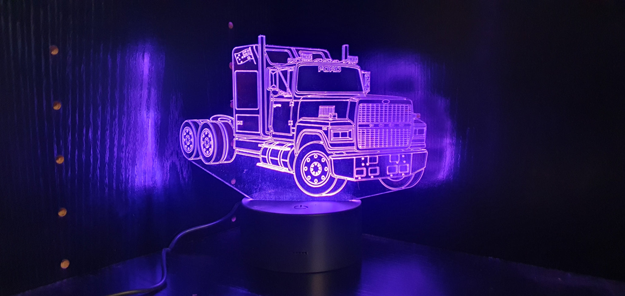 Acrylic 'edge lit' FORD LOUISVILLE LTL9000