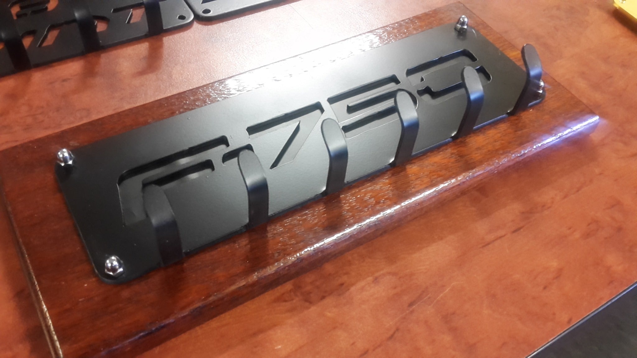 Key Ring holder (KRH), wall mounted Ford F750 Black