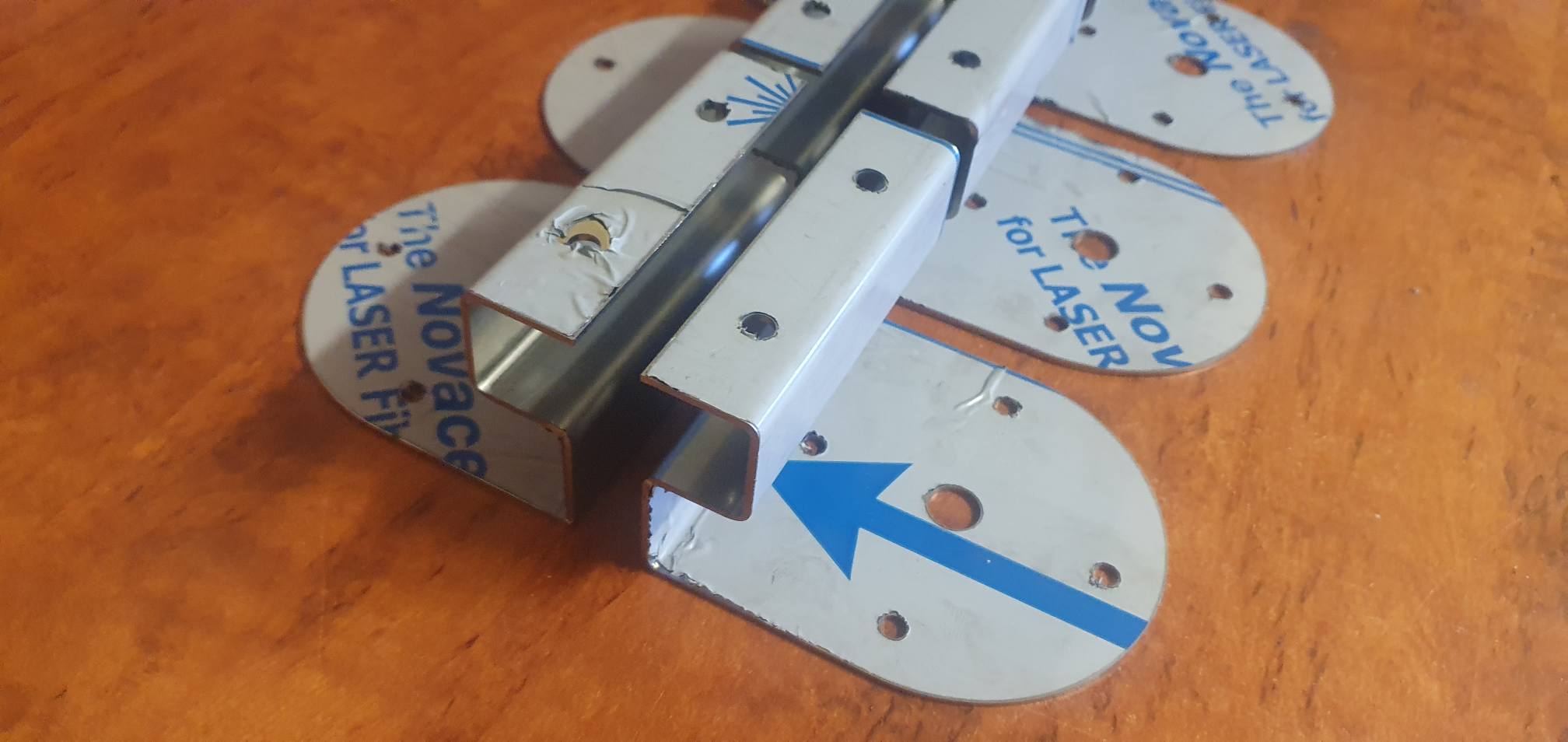Watermelon light truck chassis mounting bracket downwards