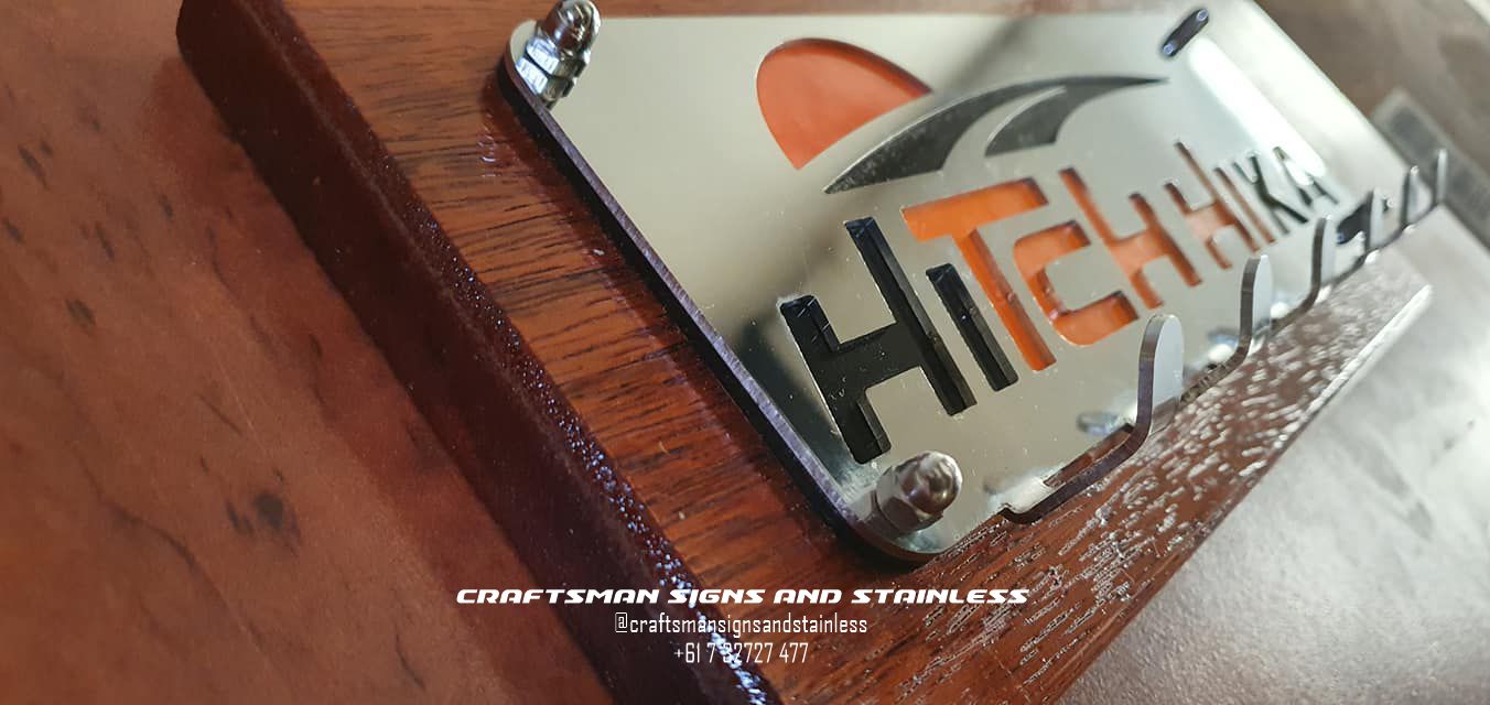 Stainless steel key ring holder 'Hitch Hyka'