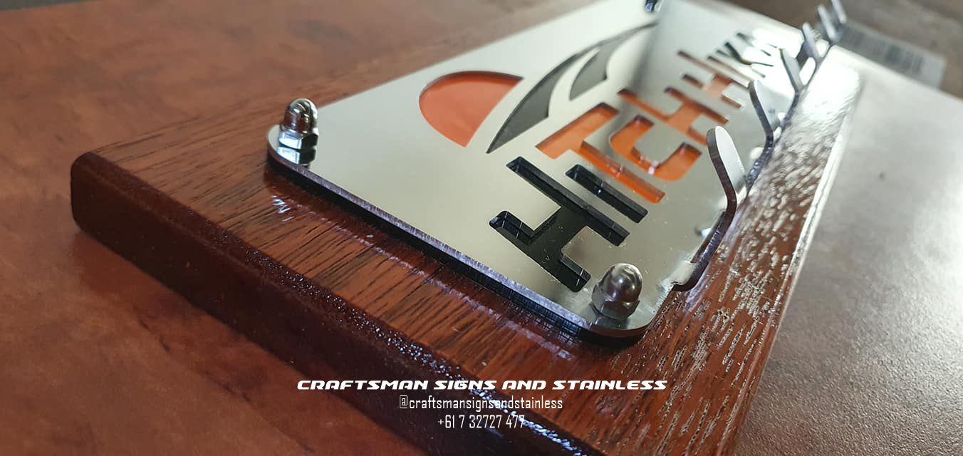 Stainless steel key ring holder 'Hitch Hyka'