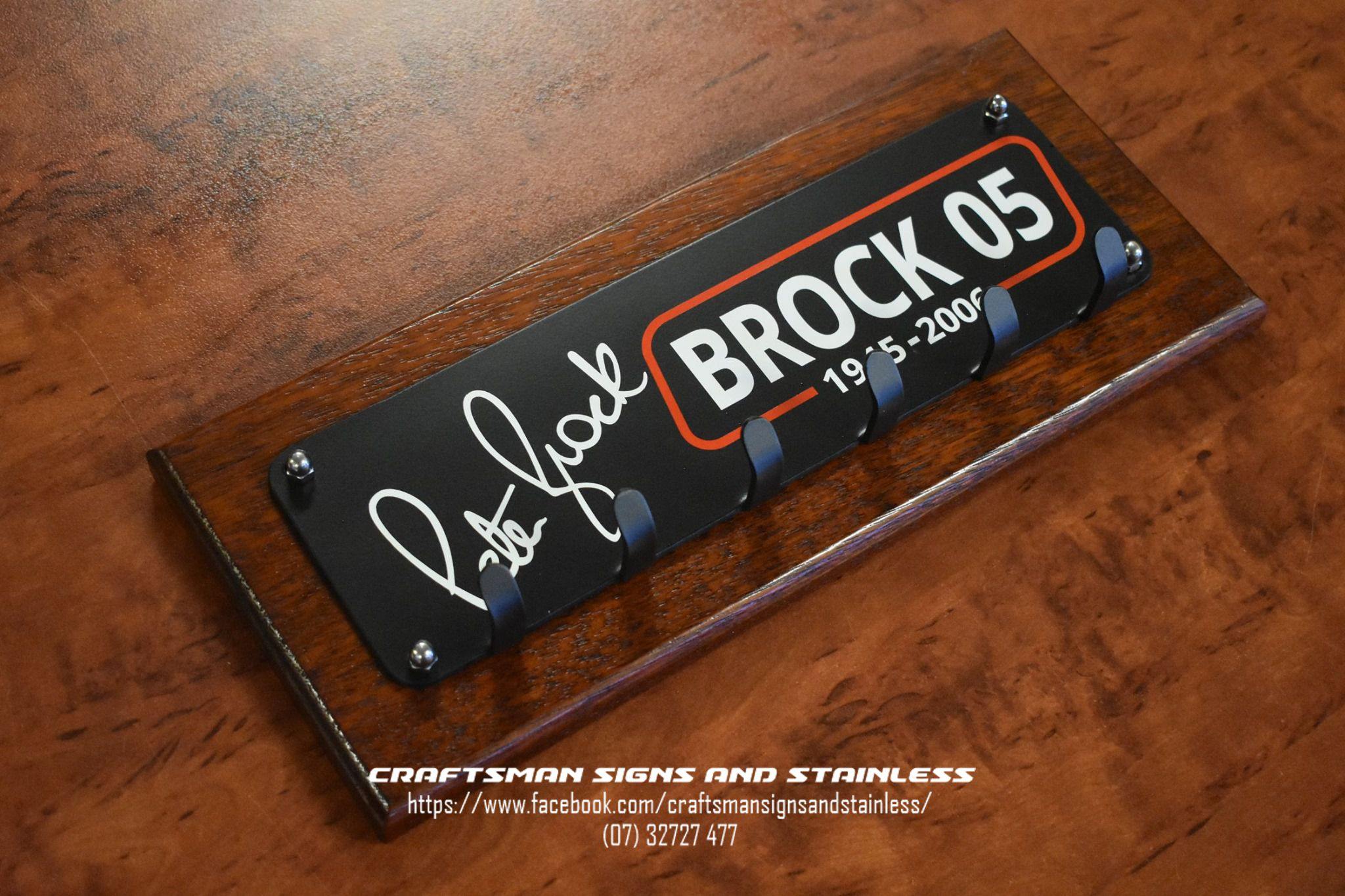Wall mounted key ring holder BROCK 05