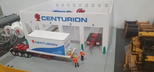 1:50 Scale Acrylic 4 Bay Showroom Diorama Centurion Transport