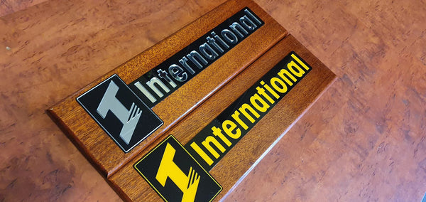 International (Iveco)Truck Sign