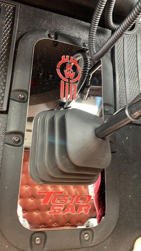 Stainless steel shift surround, KENWORTH T610SAR #2