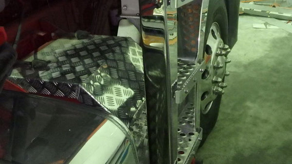 Step One Rear Panel Rear step infill panel RHS K200, no lights – Craftsman Signs and Stainless